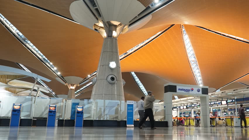 Sân bay KUL